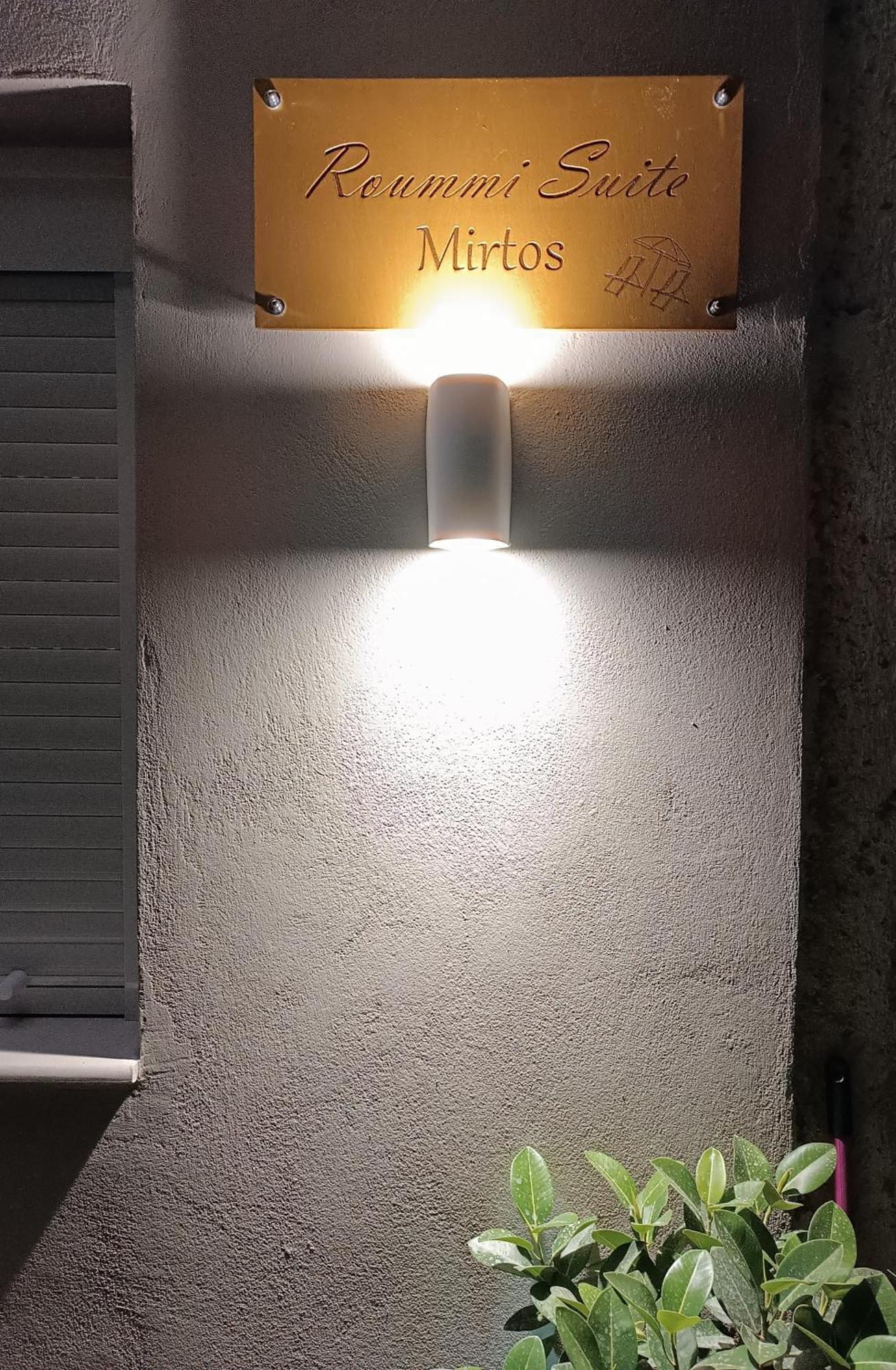 Roummi Suite Mirtos Екстер'єр фото
